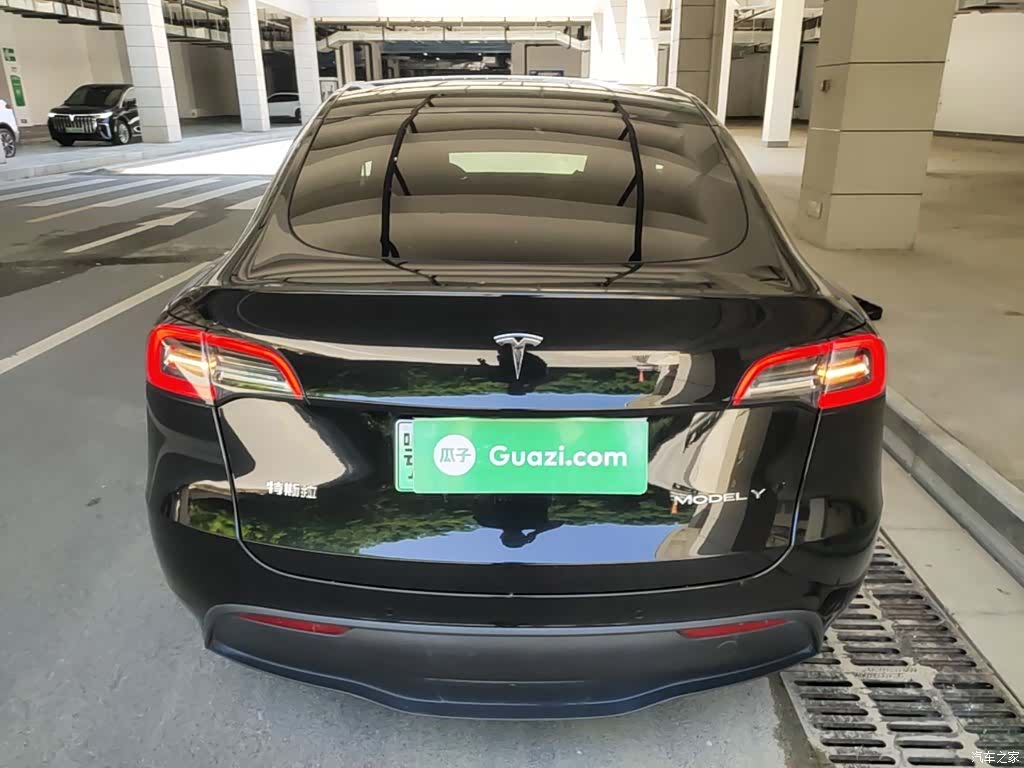 Tesla Model Y, 2023 6