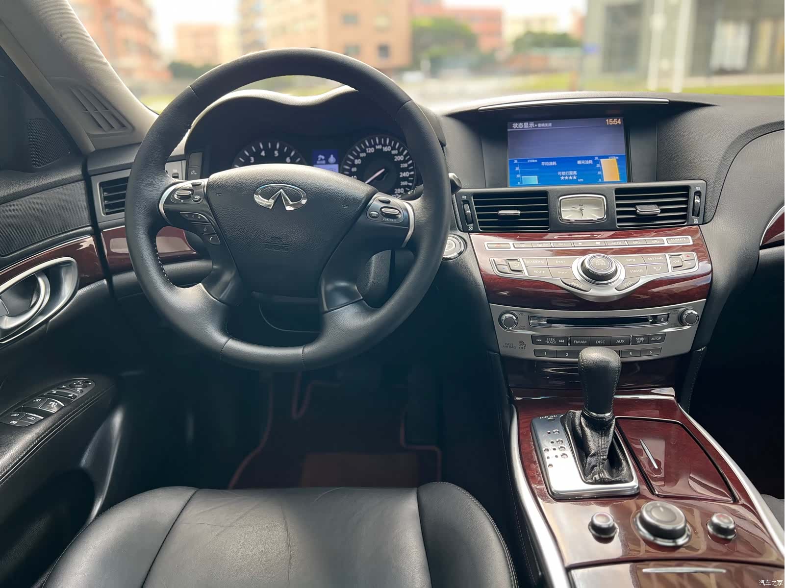 Infiniti Q70, 2017 13