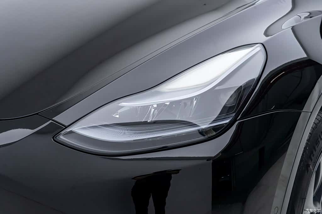 Tesla Model Y, 2024 12