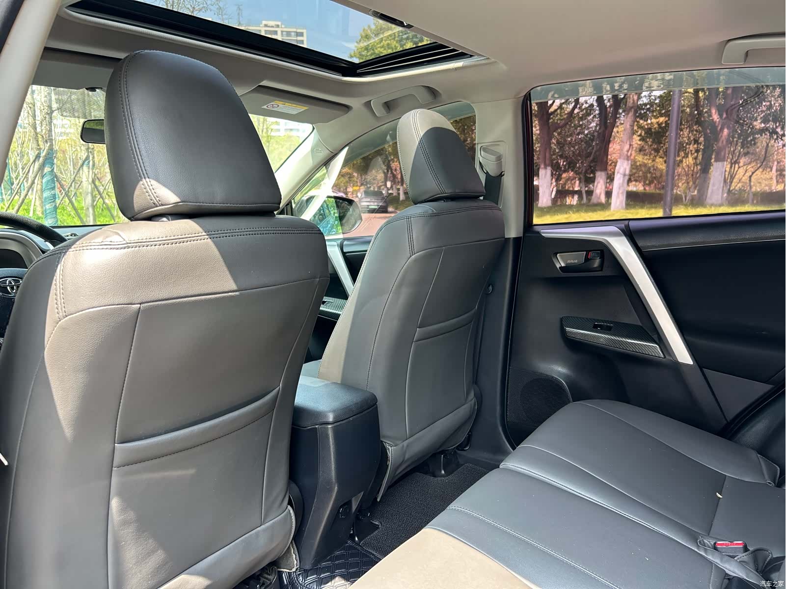 Toyota RAV4, 2017 10