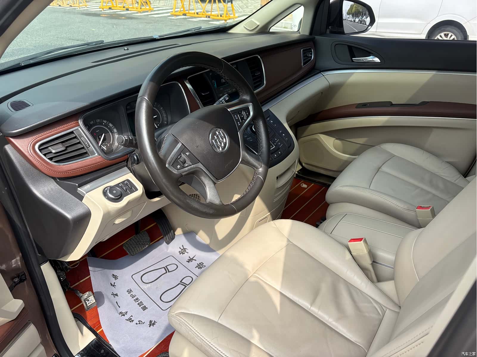 Buick GL8, 2019 все фото