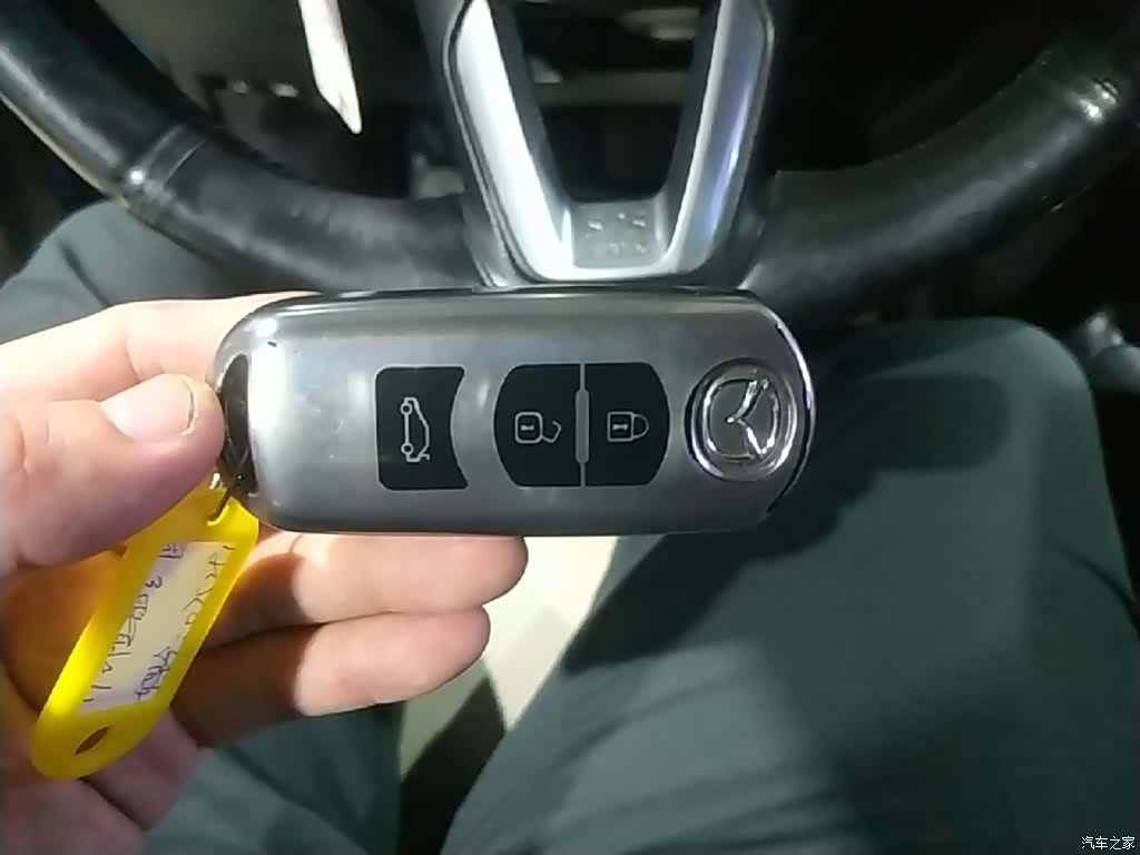 Mazda Mazda3, 2017 9
