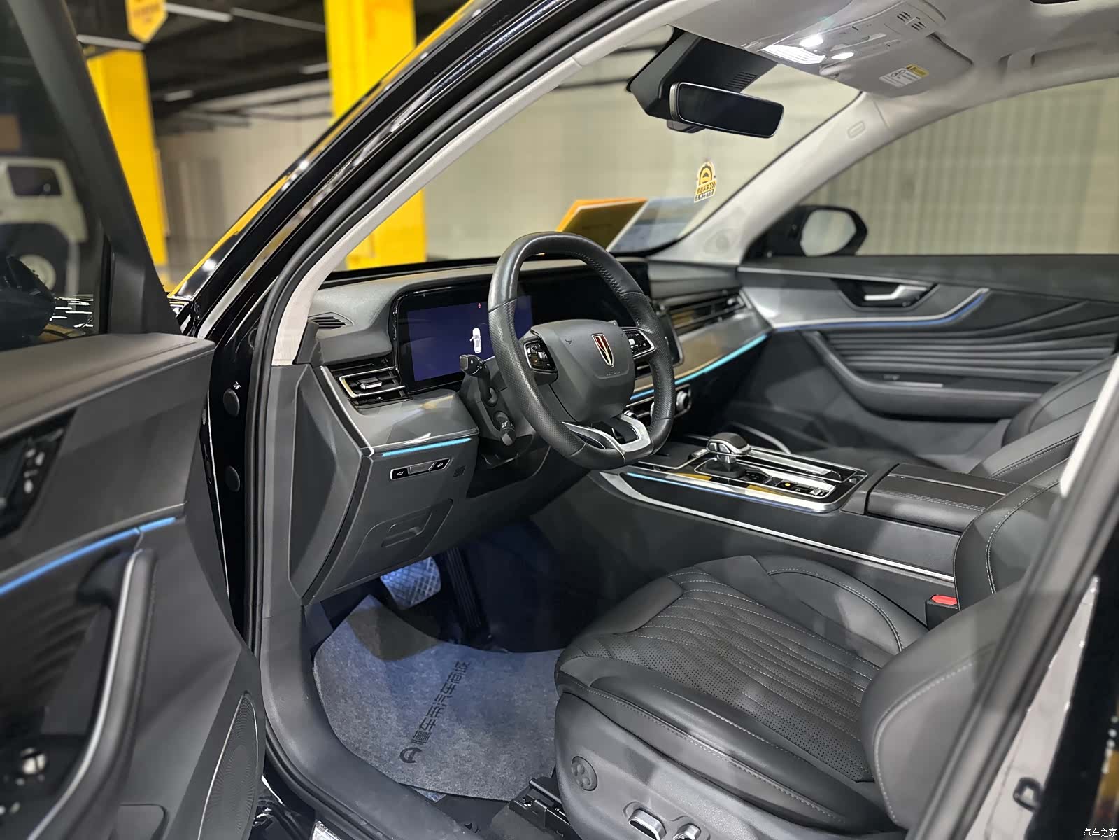 Hongqi HS5, 2023 6