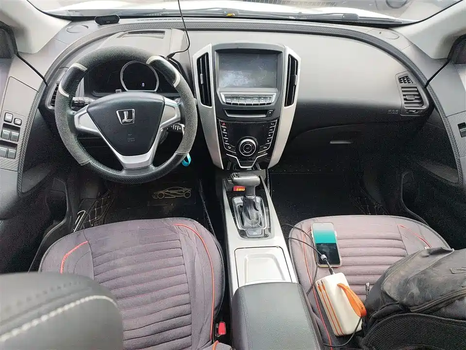 Luxgen Excellent 6 SUV