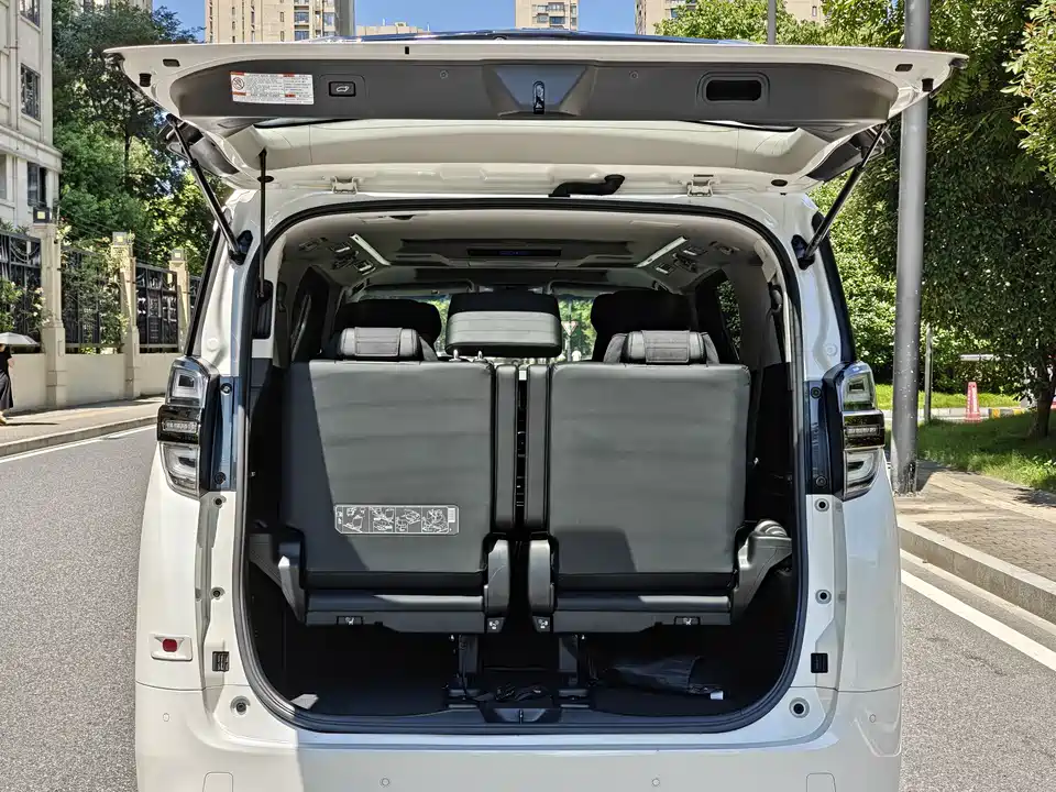 Toyota Wilfa
