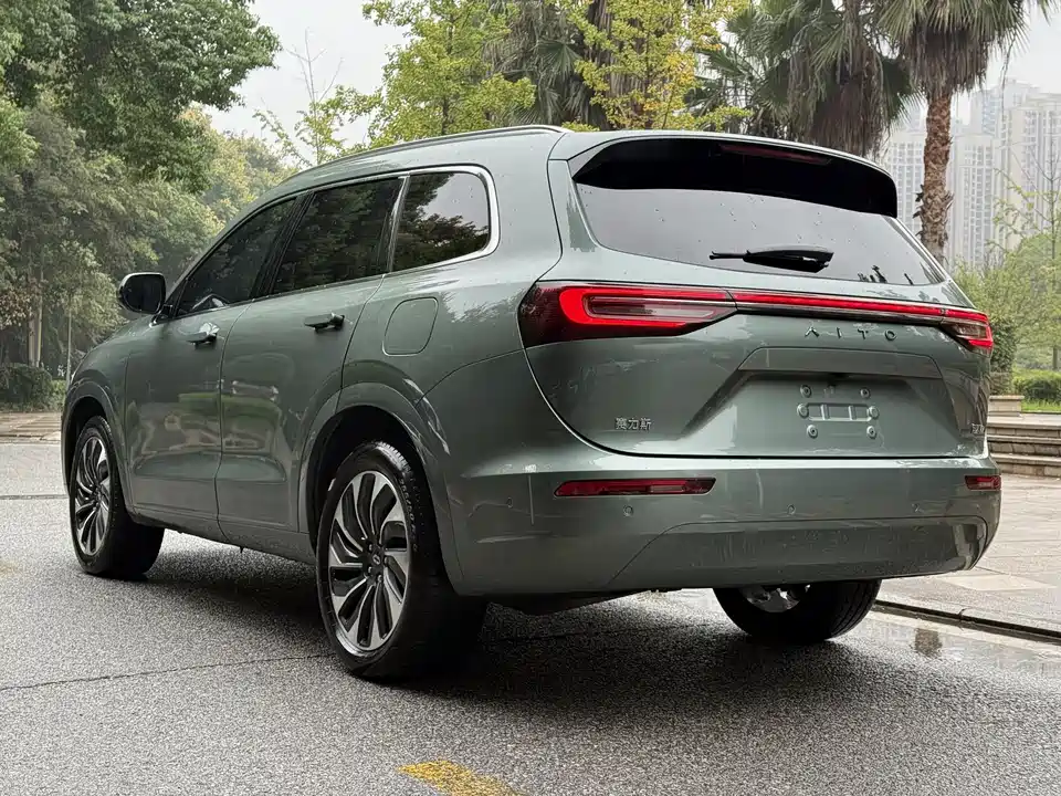 AITO Ask the world M7