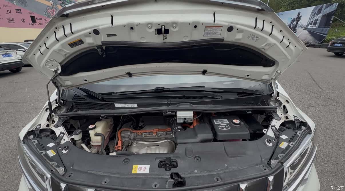 Toyota Alphard, 2019 2