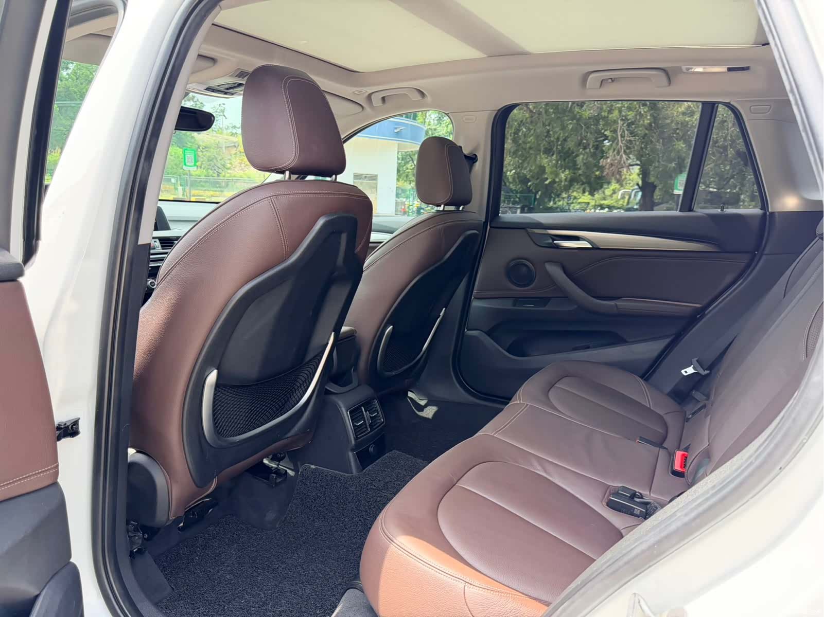 BMW X1, 2017 все фото