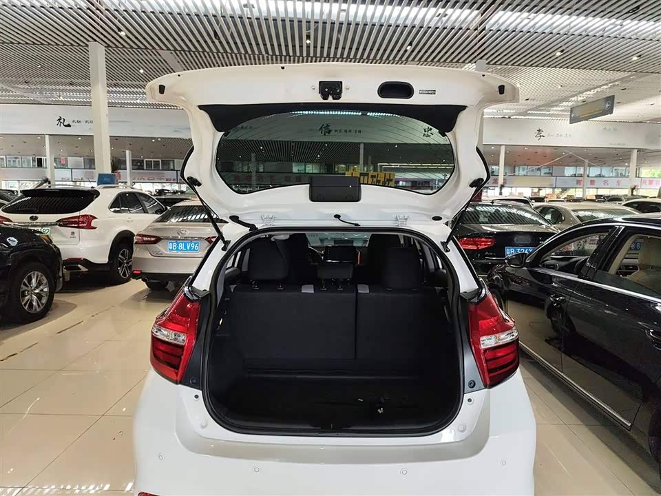 Toyota YARiS L Zhixuan Toyota YARiS L Zhixuan