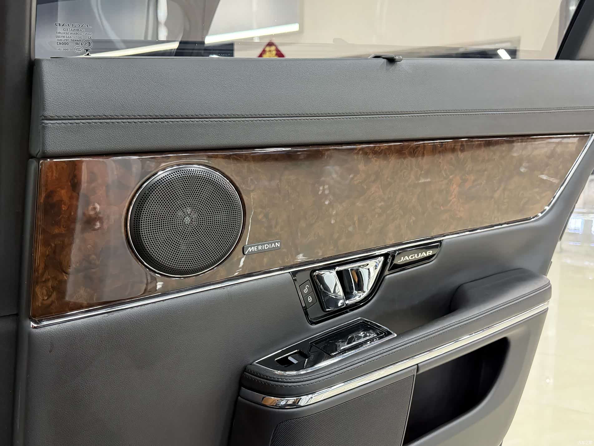 Jaguar XJ, 2015 19