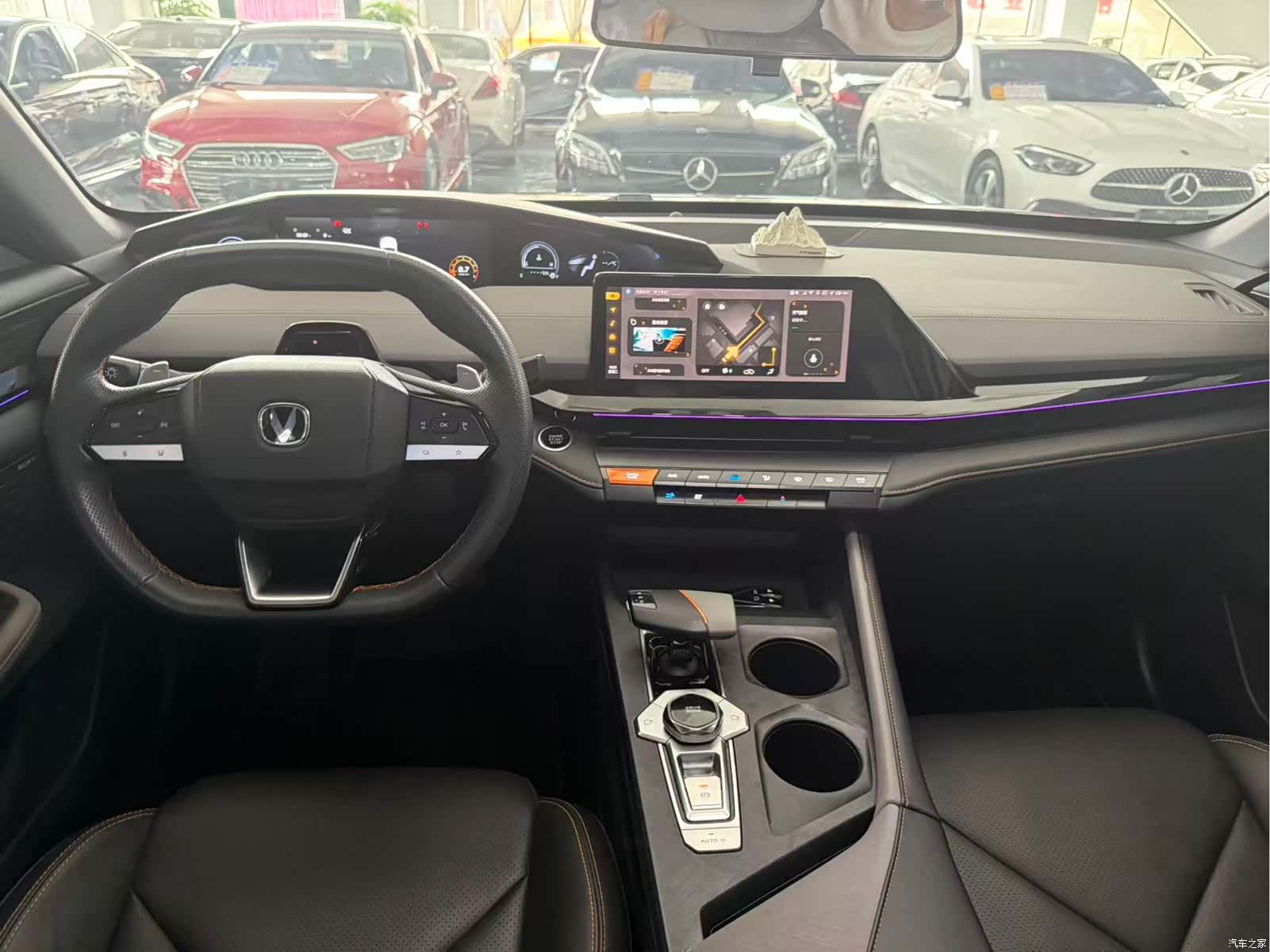 Changan UNI-V, 2023 6