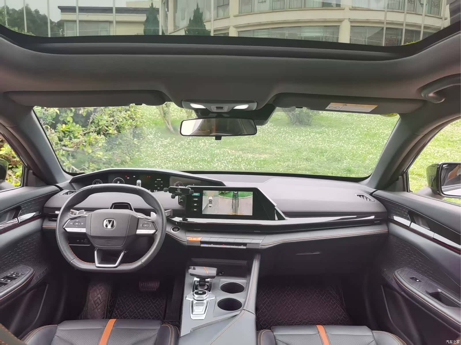 Changan UNI-V, 2025 21