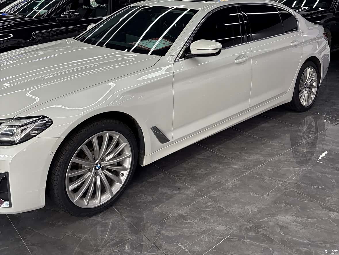 BMW 5 Series, 2022 2