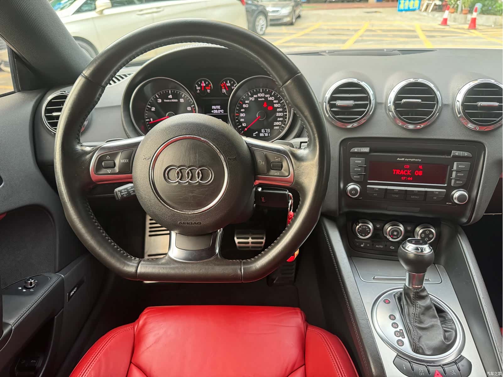Audi TT, 2011 10