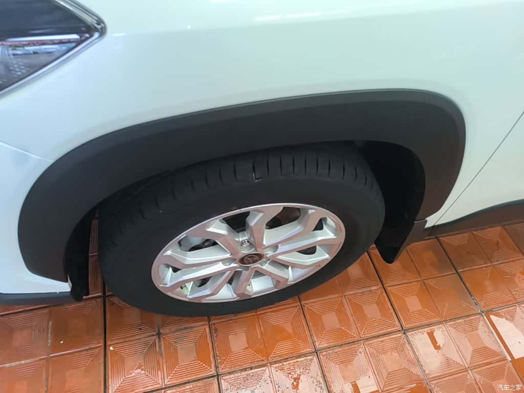 Toyota Frontlander, 2023 23