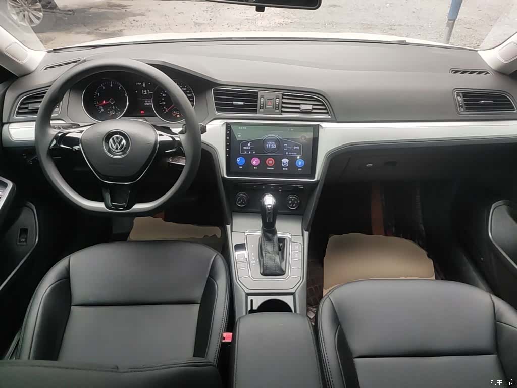 Volkswagen Lamando, 2018 10
