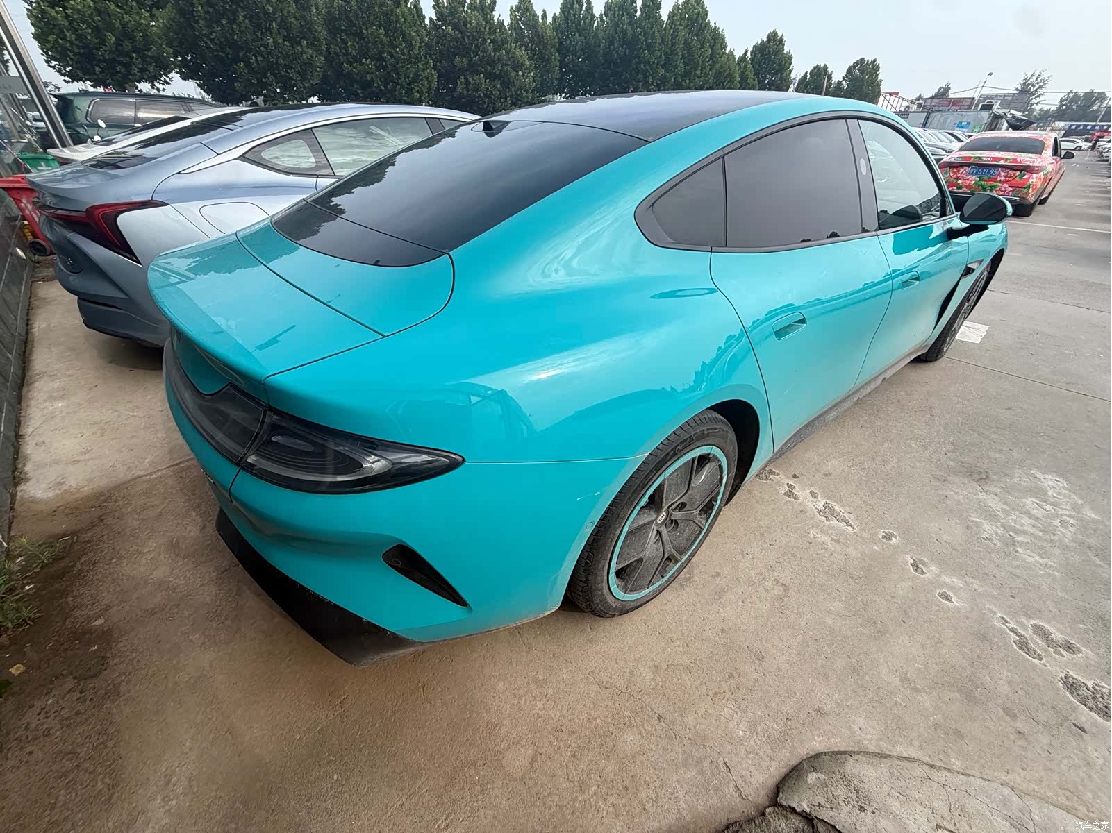 Xiaomi SU7, 2025 10