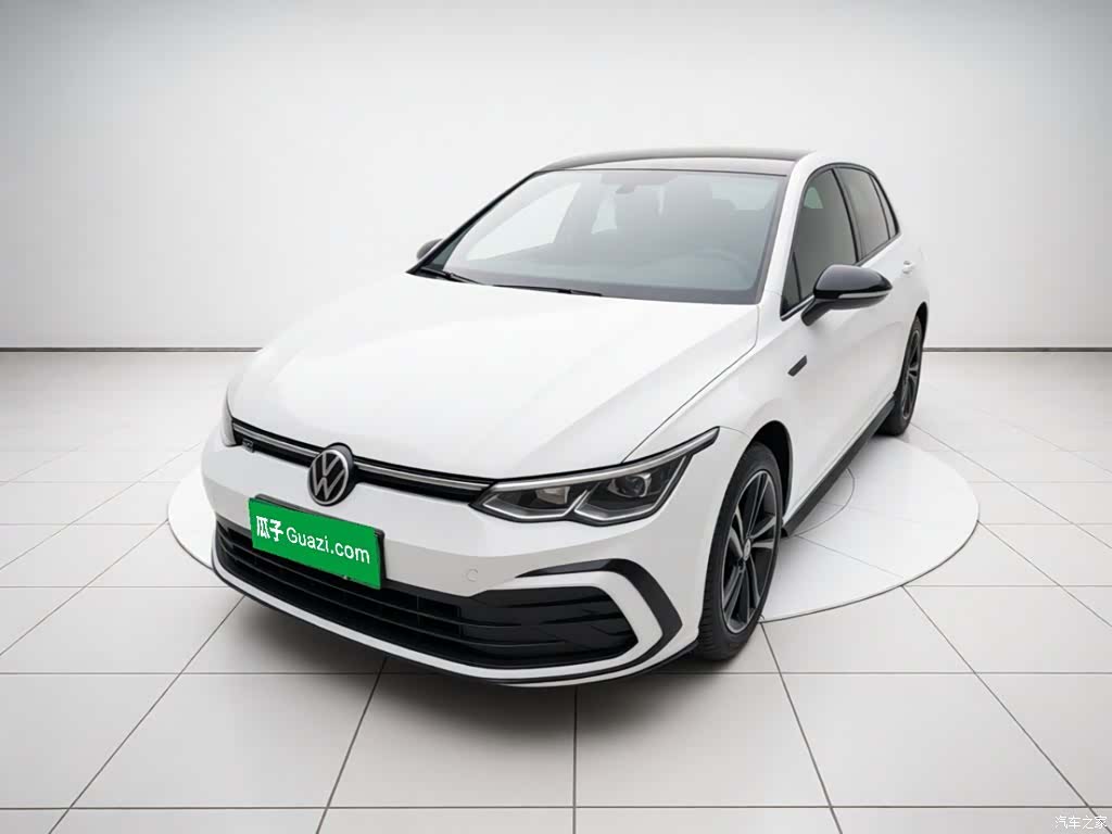 Volkswagen Golf, 2023 2