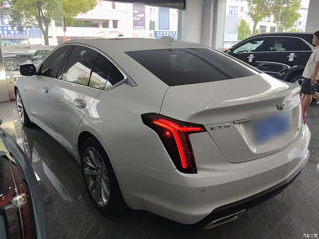 Cadillac CT5, 2024 все фото