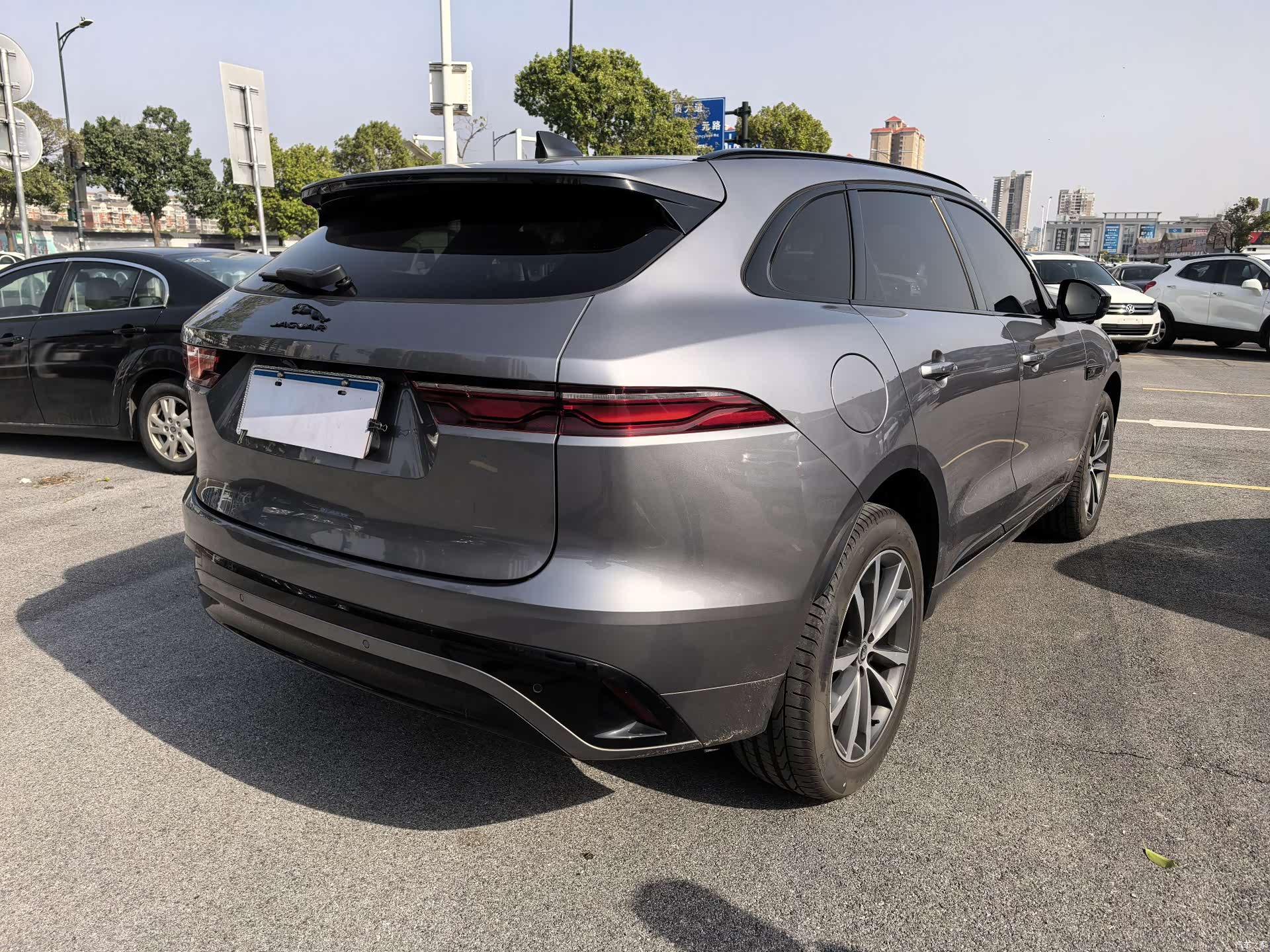 Jaguar F-PACE, 2024 4