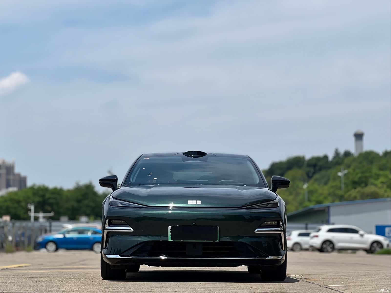 Geely 8, 2025 2