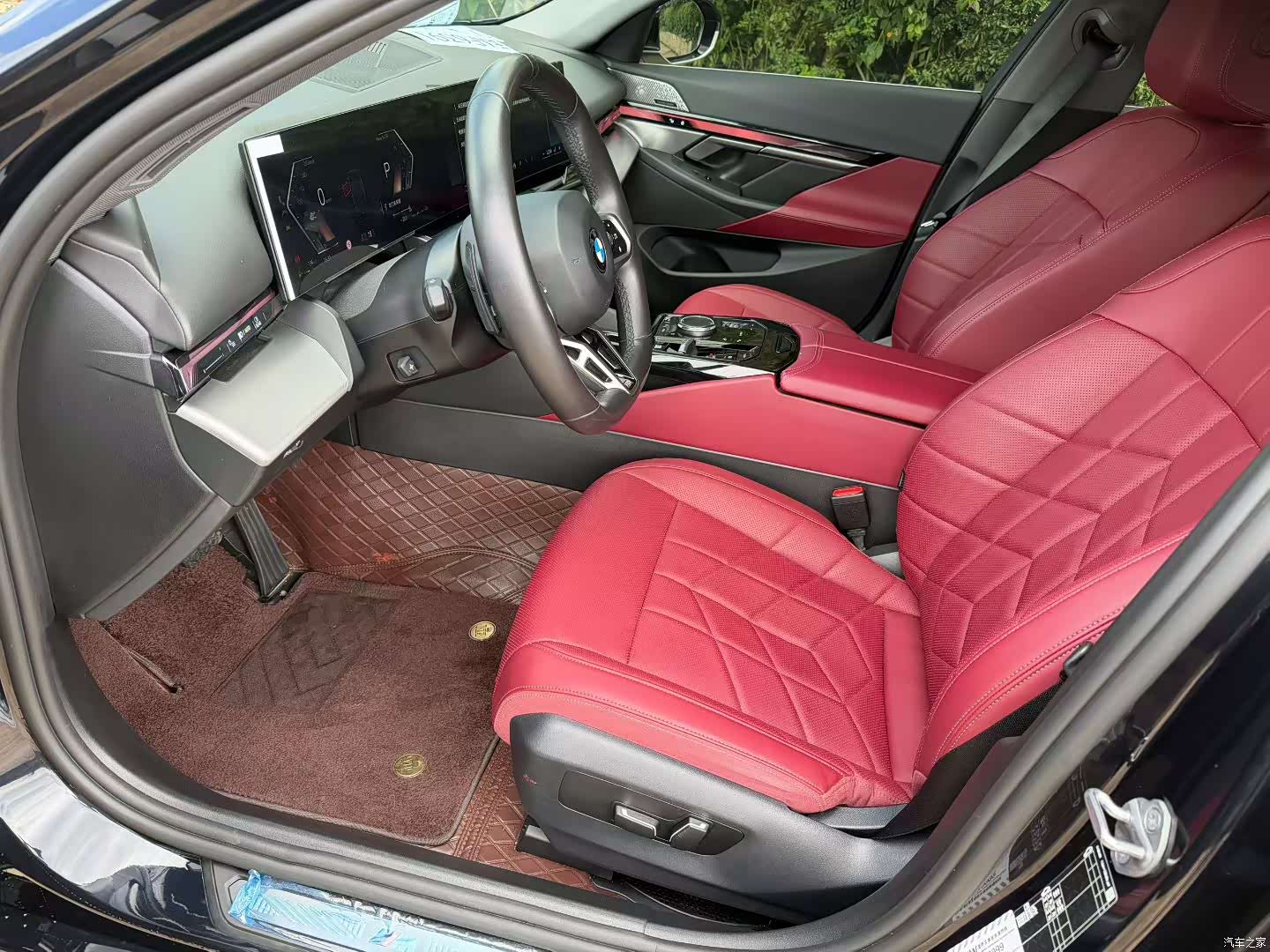 BMW 5 Series, 2024 все фото