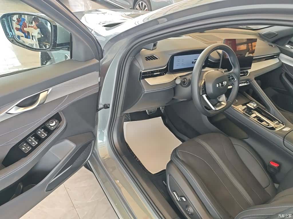 Geely Preface, 2025 16