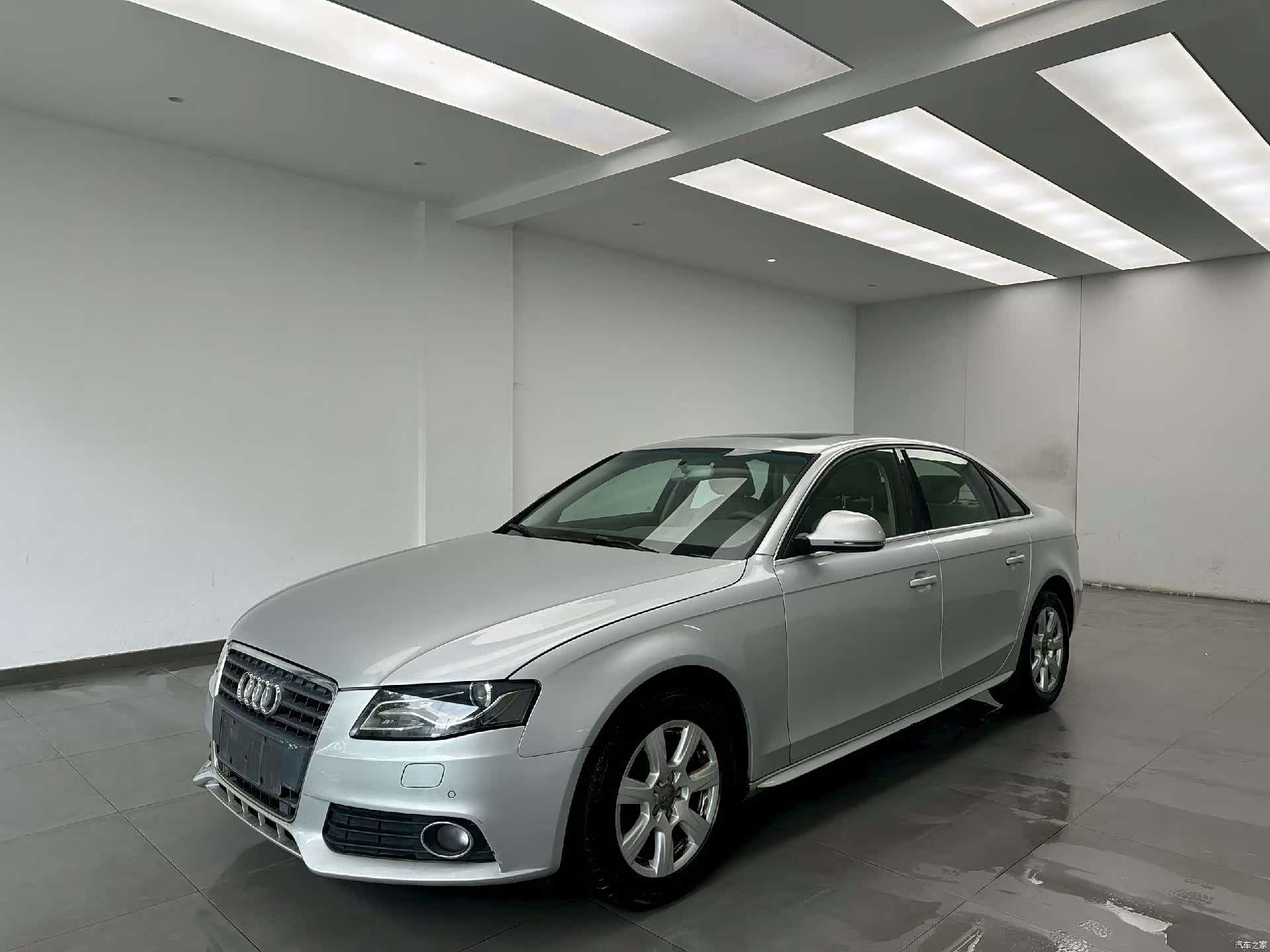 Audi A4L, 2011 1