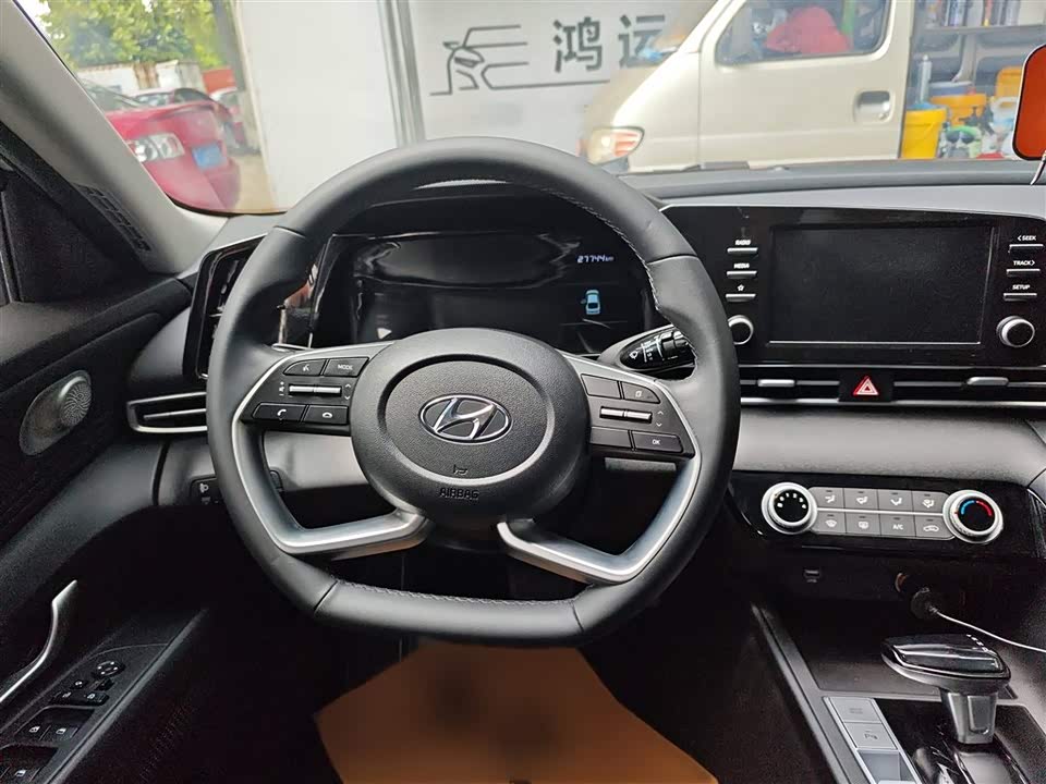 Hyundai Elantra Hyundai Elantra
