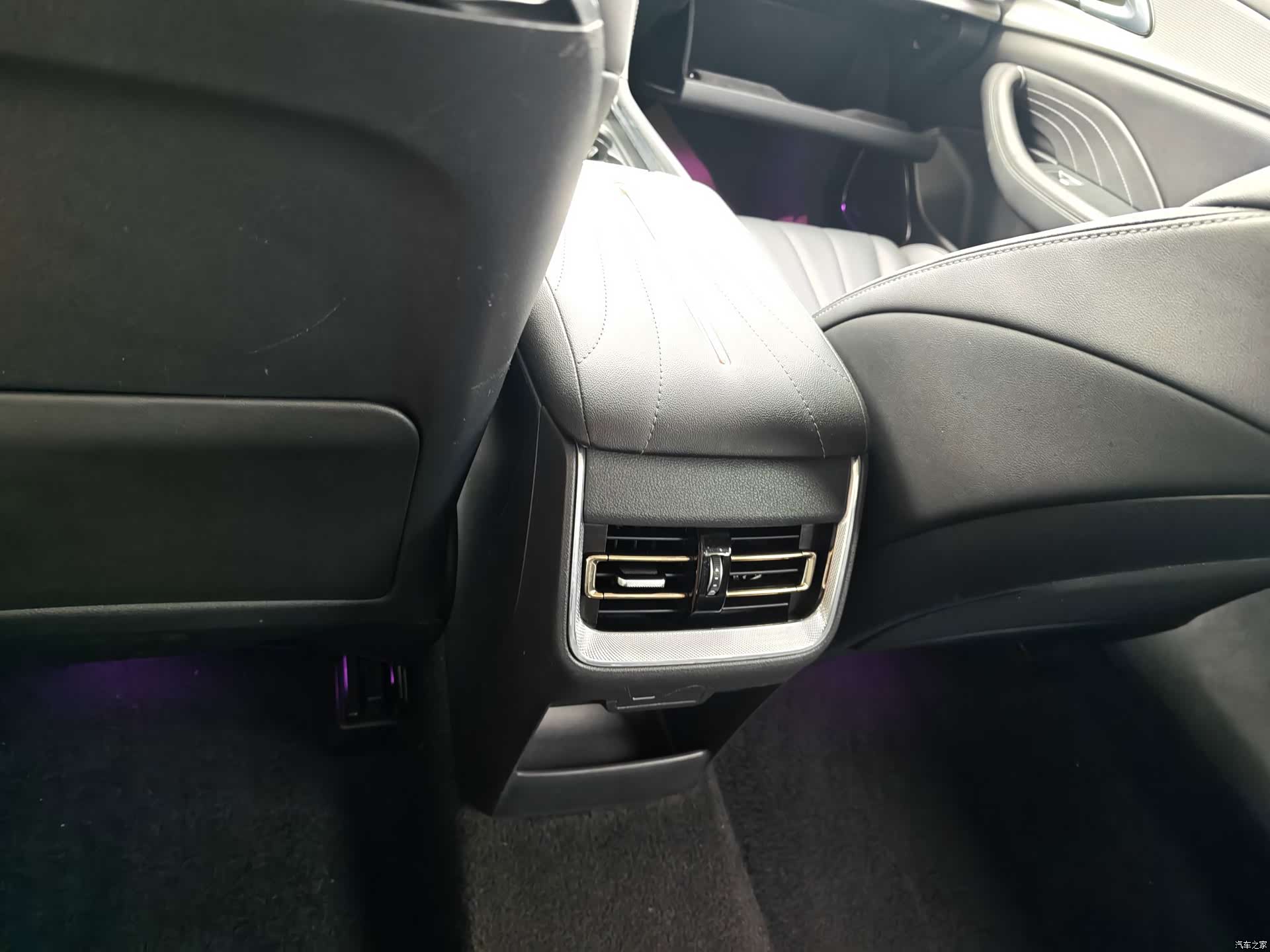 Hongqi H5, 2024 11