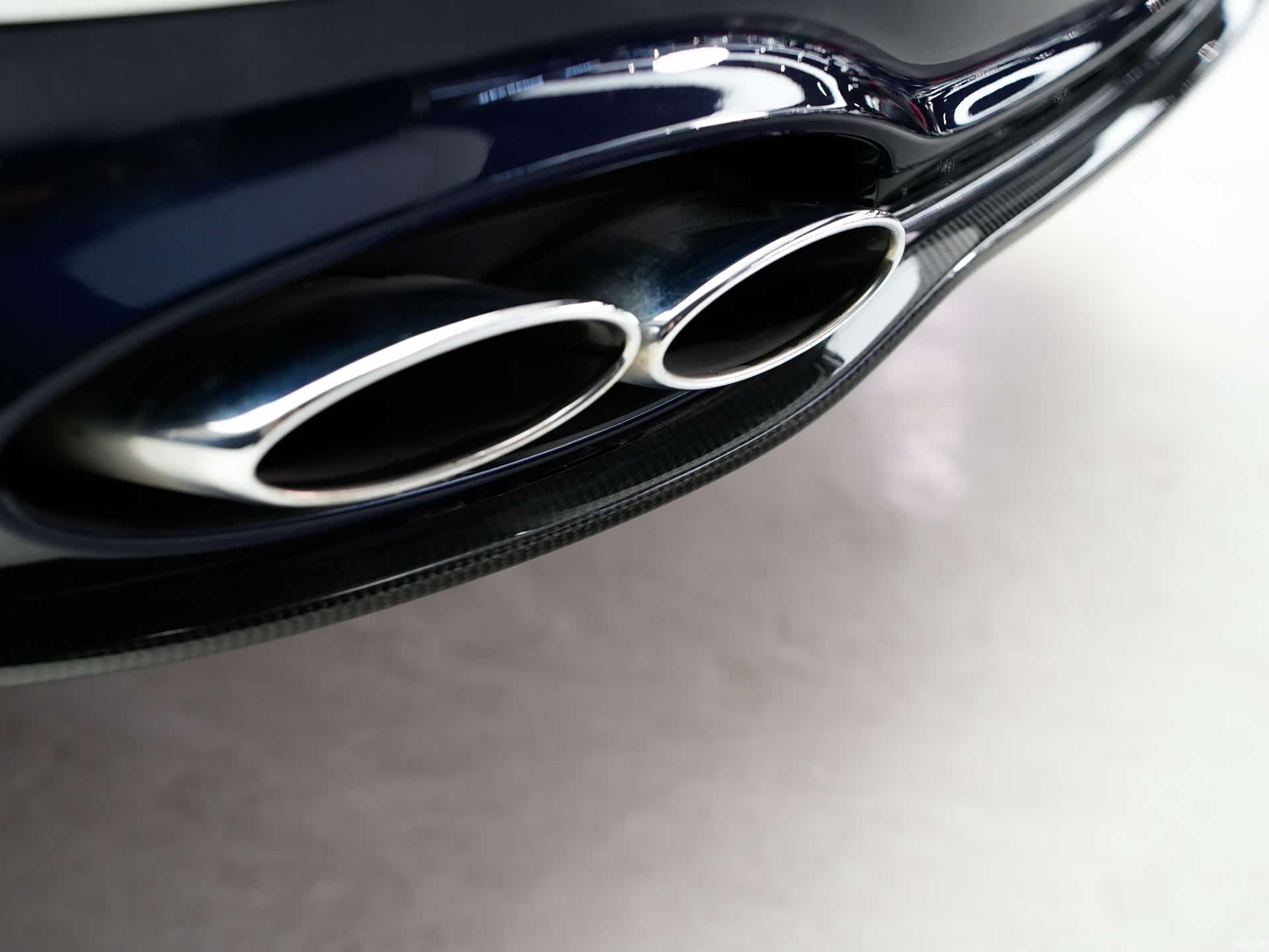 Bentley Flying Spur, 2022 12