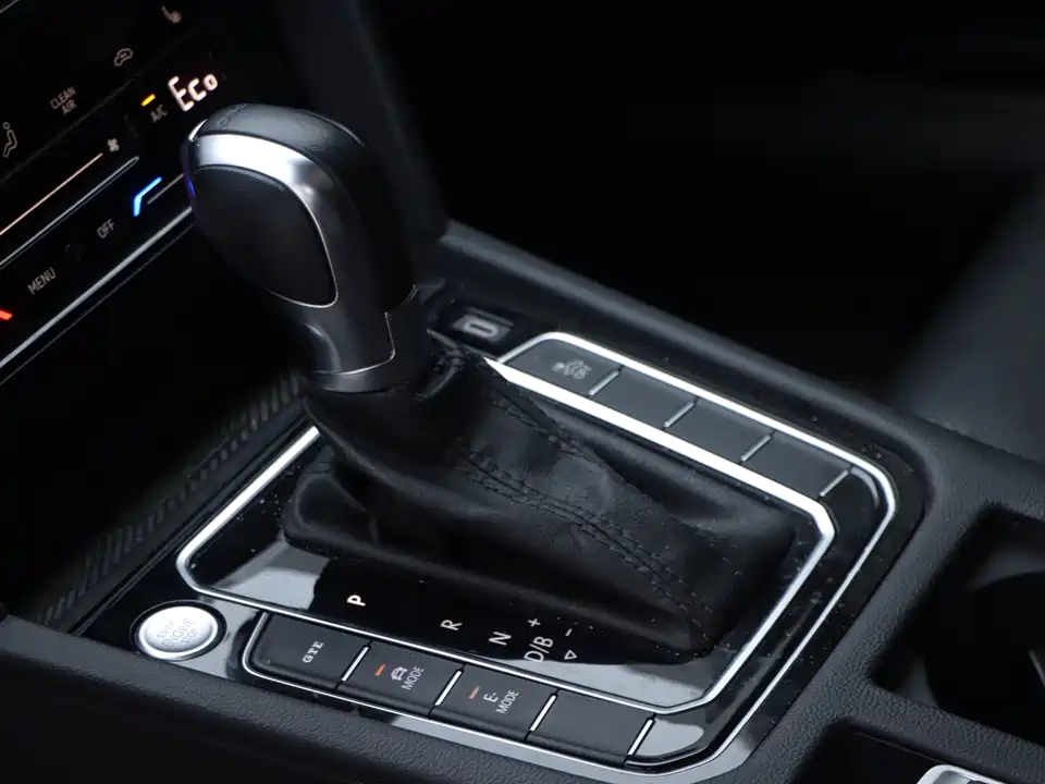 Volkswagen Magotan GTE