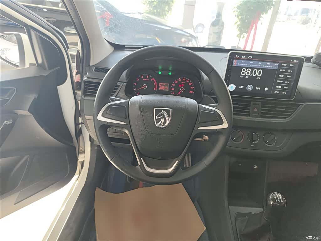 Wuling 310, 2019 3