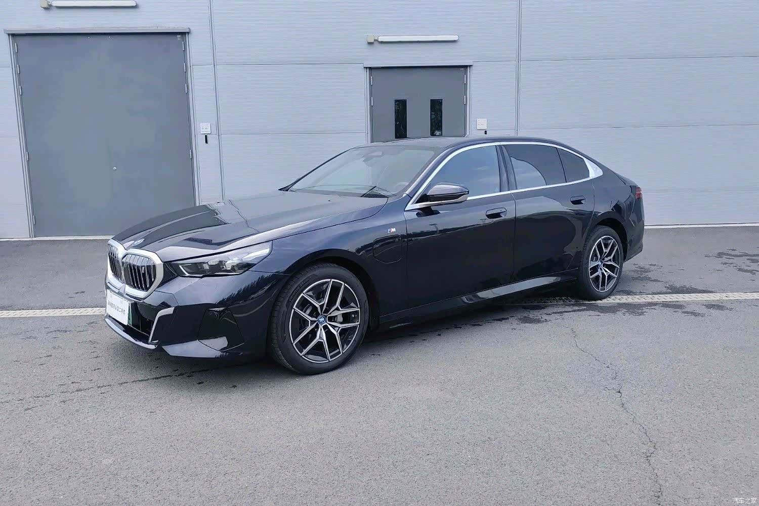 BMW i5