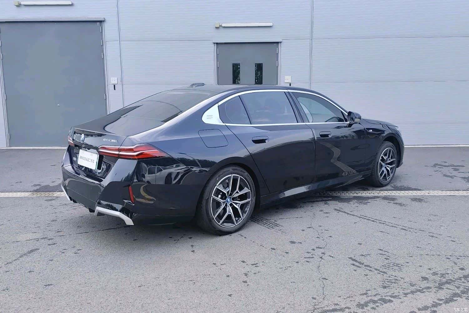 BMW i5, 2025 все фото