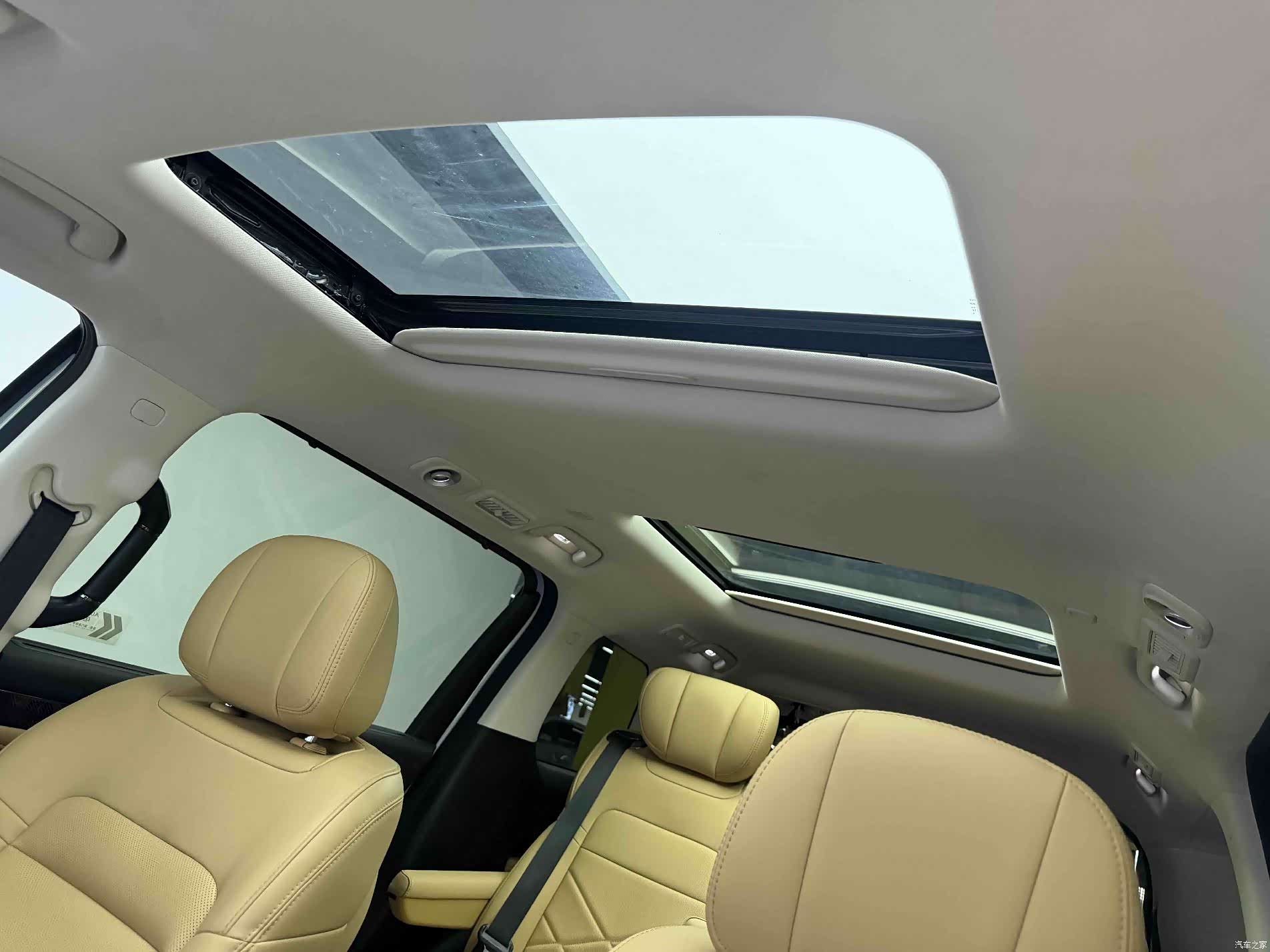 Trumpchi E8, 2025 13