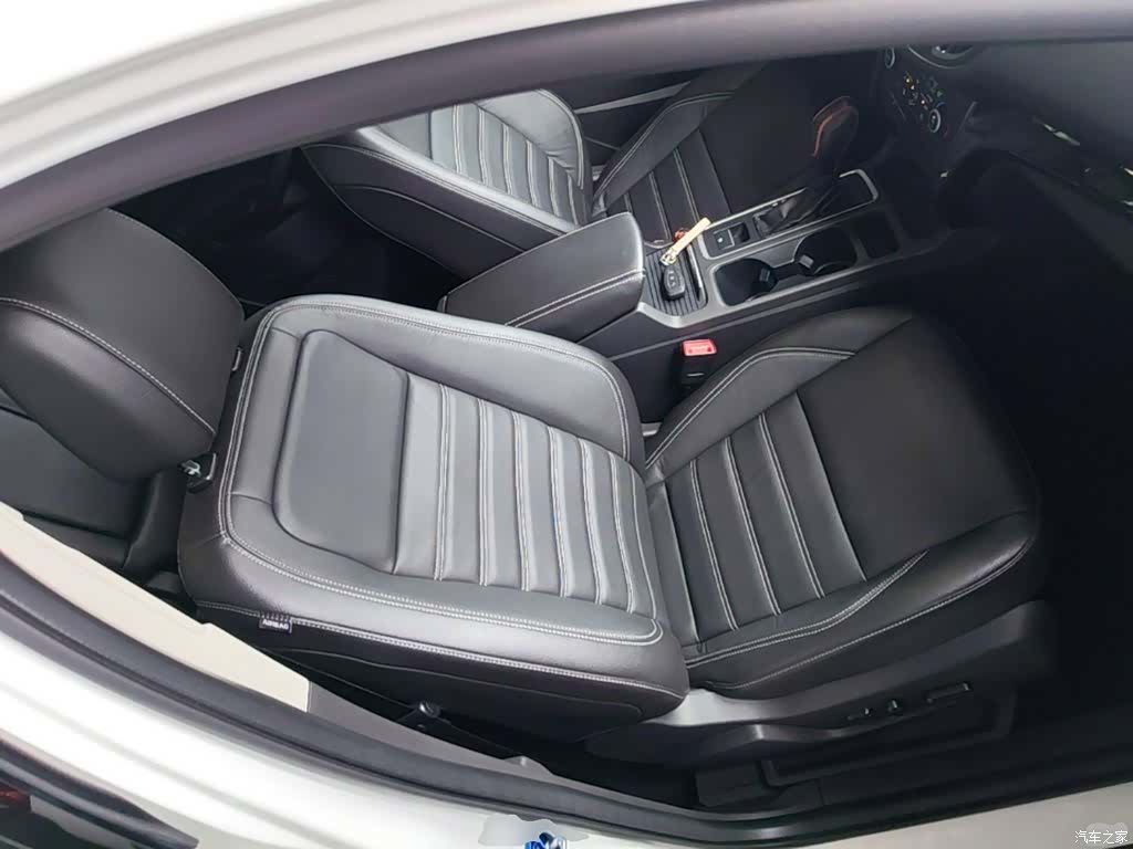 Ford Kuga, 2018 25