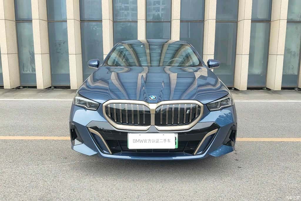 BMW i5, 2025 2