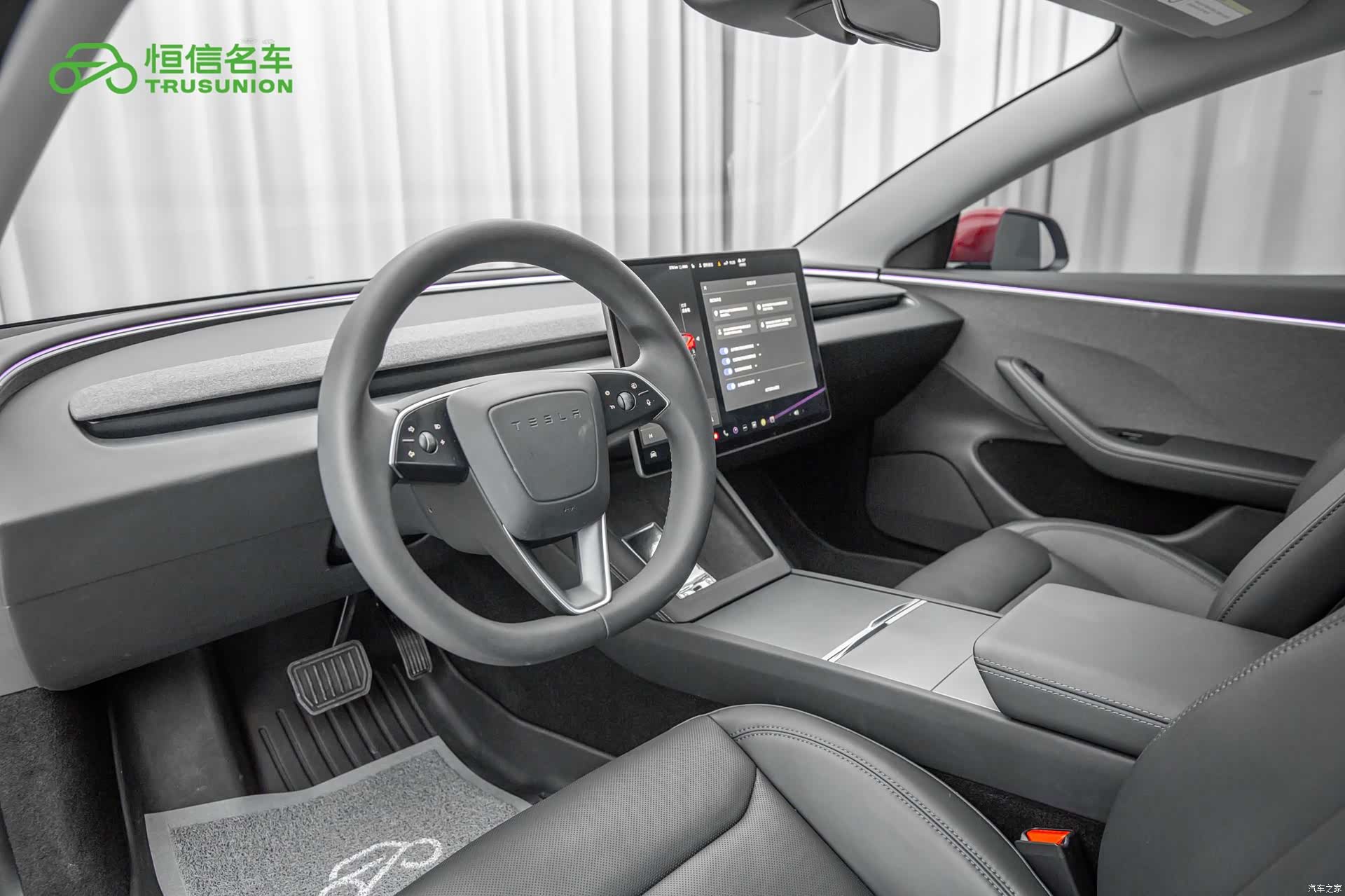 Tesla Model 3, 2024 12
