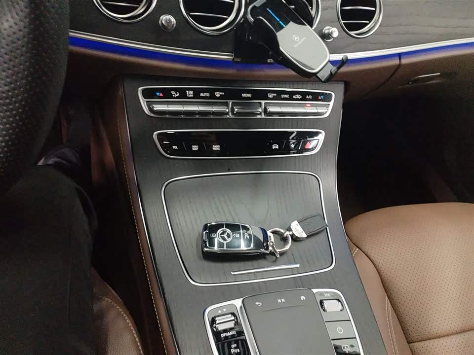 Mercedes-Benz E-class Mercedes-Benz E-class