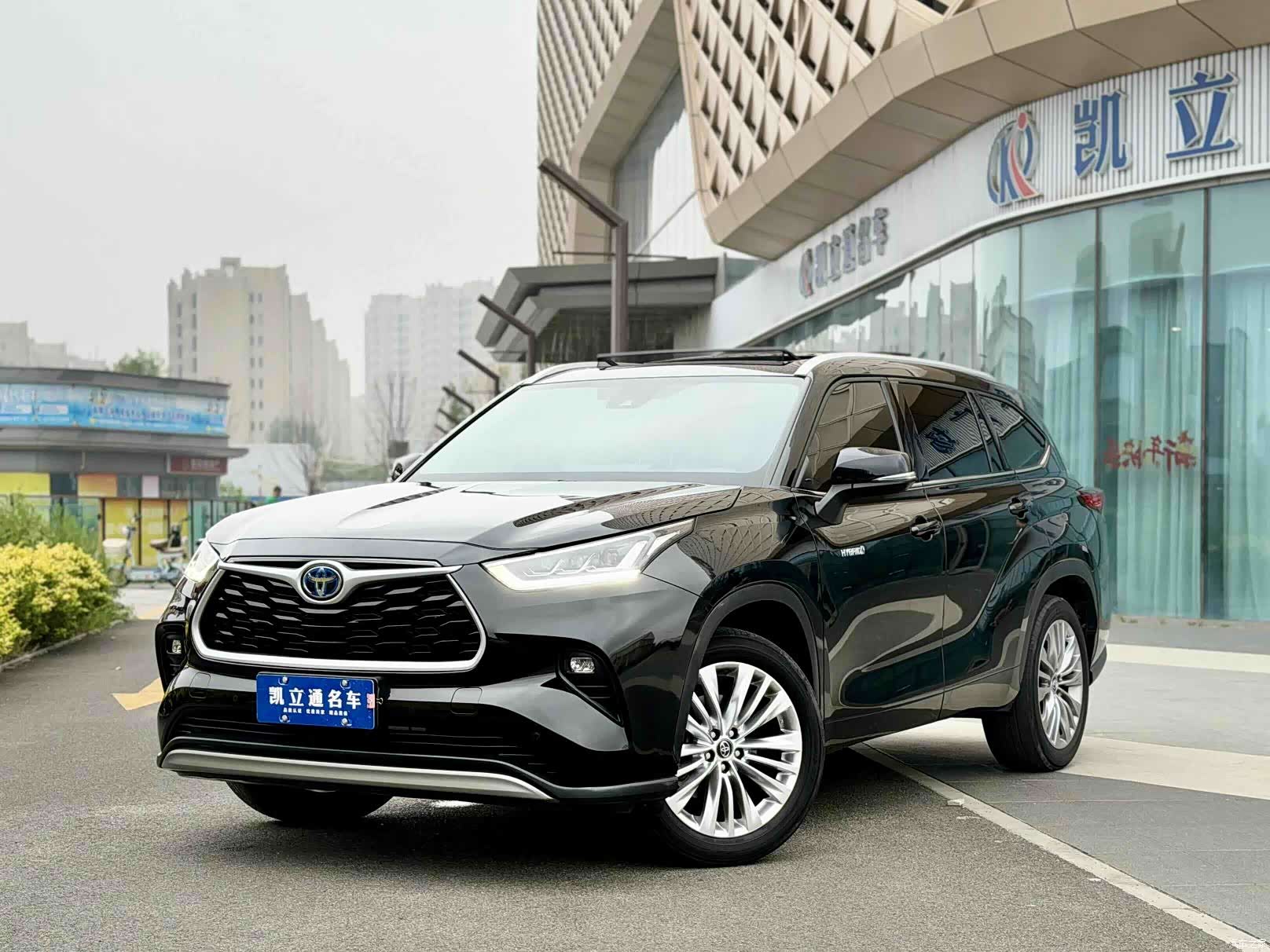 Toyota Highlander, 2022 1