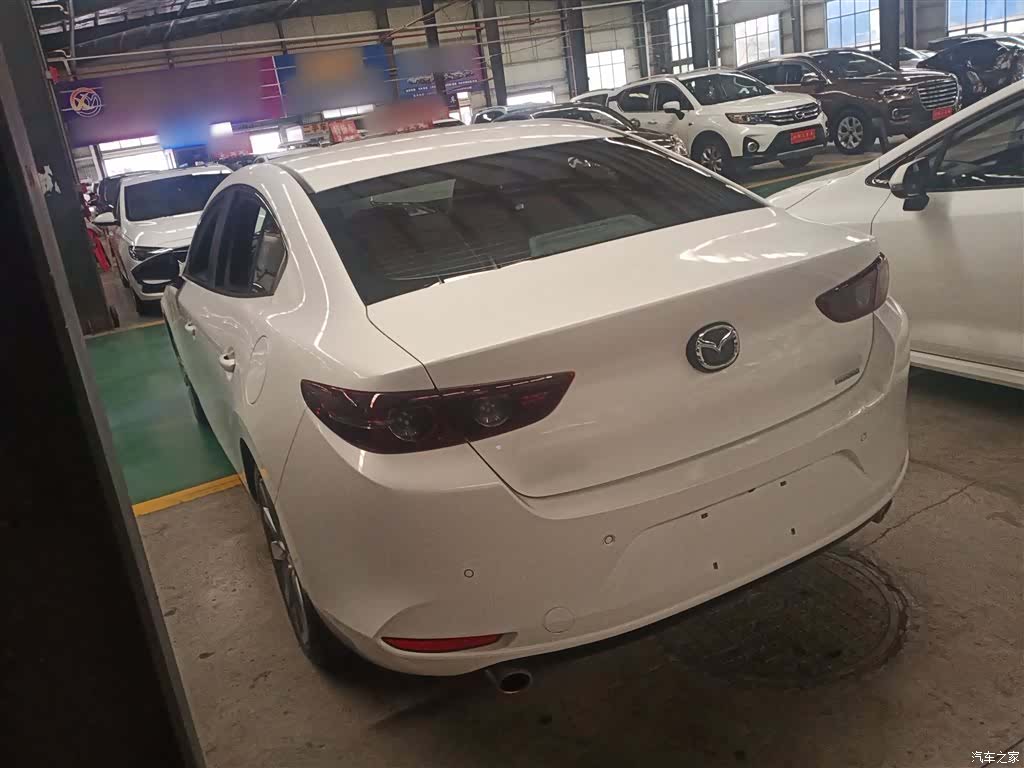 Mazda Mazda3, 2024 все фото