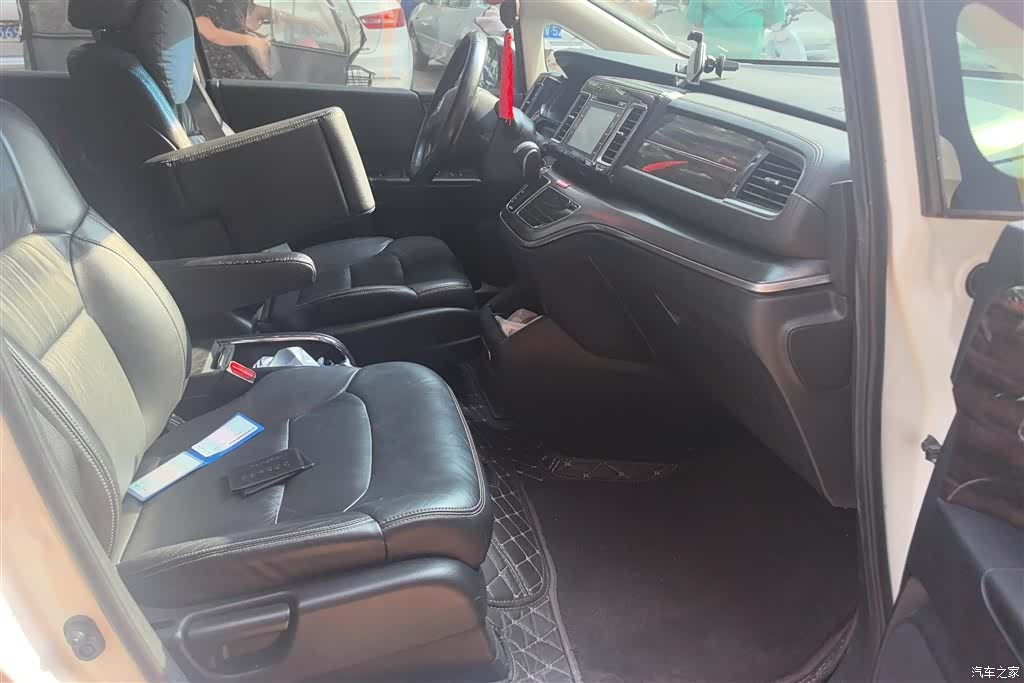 Honda Elysion, 2017 8