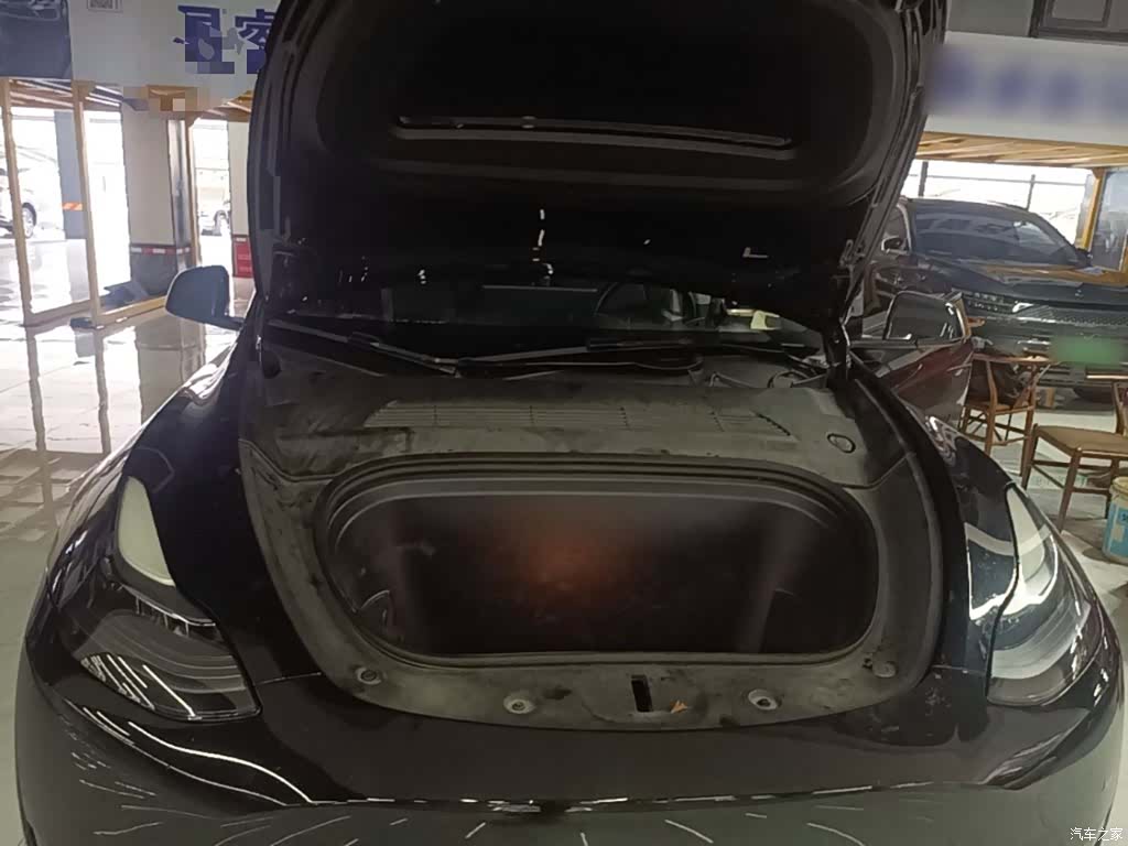 Tesla Model Y, 2022 20