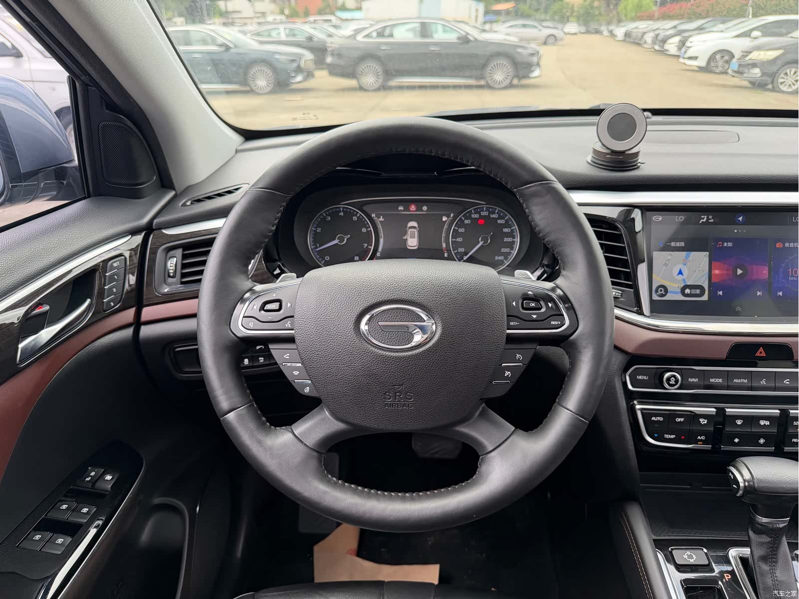 Trumpchi GS8, 2017 10