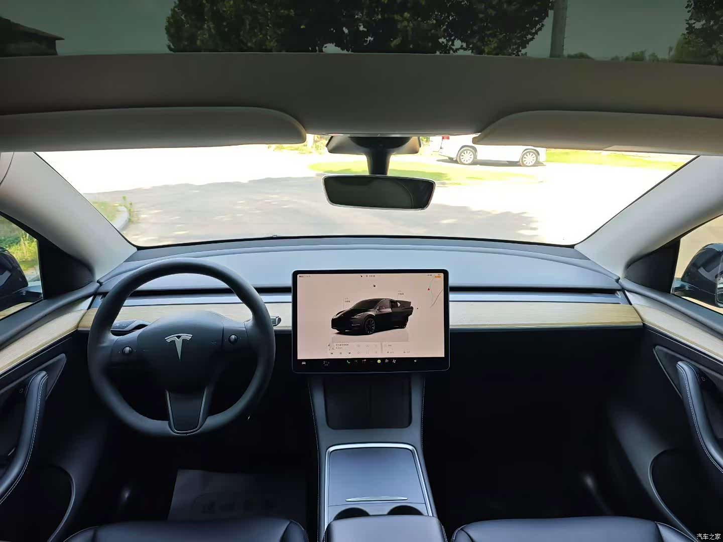 Tesla Model Y, 2023 6