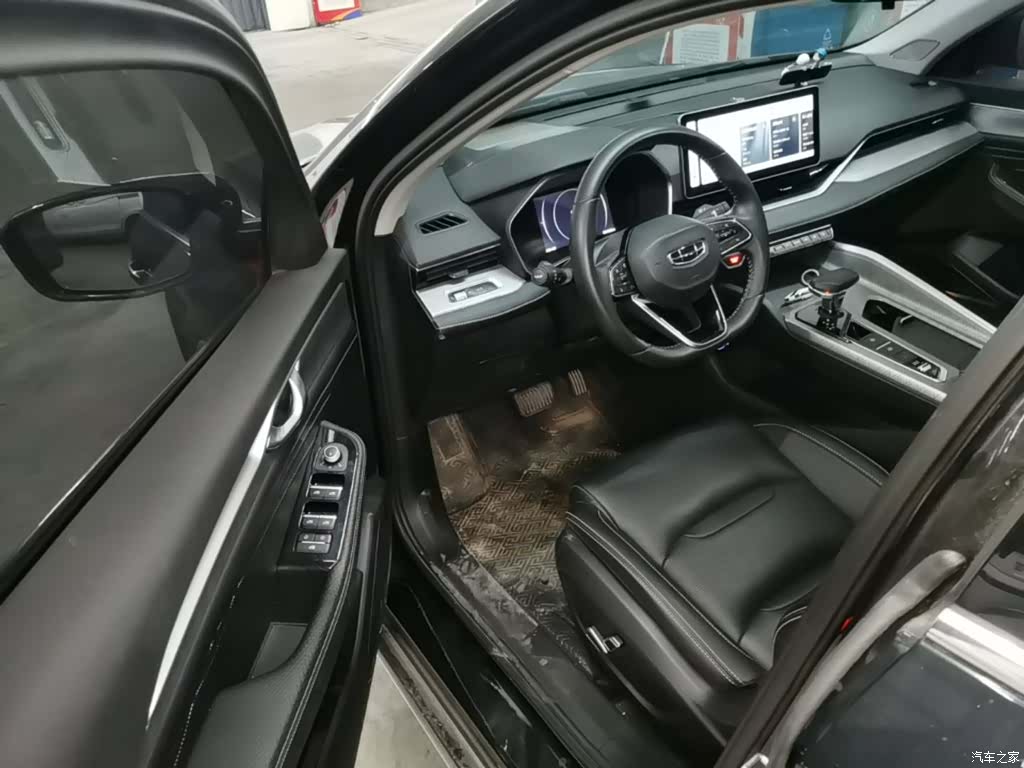 Geely Preface, 2022 12