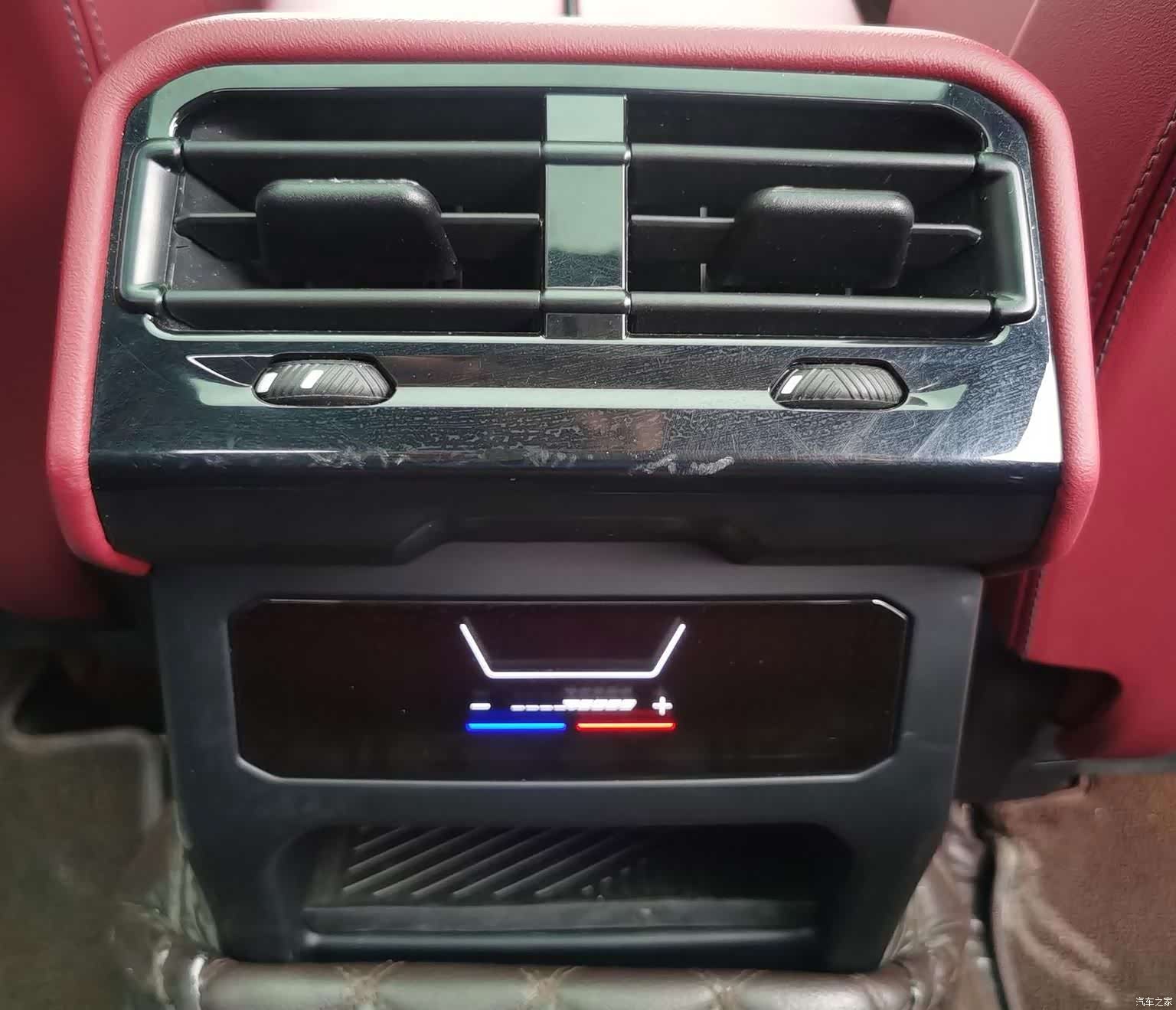 BMW i5, 2025 18