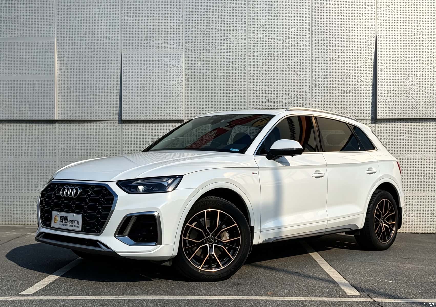 Audi Q5L, 2023 1