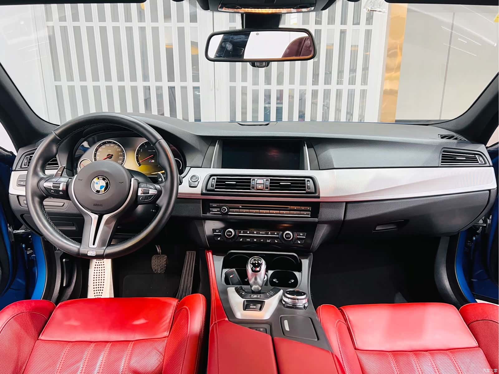 BMW M5, 2015 10